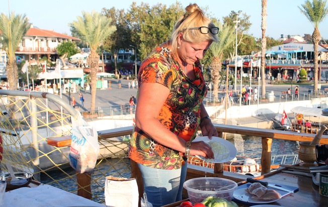 Kochen kreativ mit Mama Wollny: RTL II zeigt die zweite Staffel von &quot;Lecker Schmecker Wollny&quot;