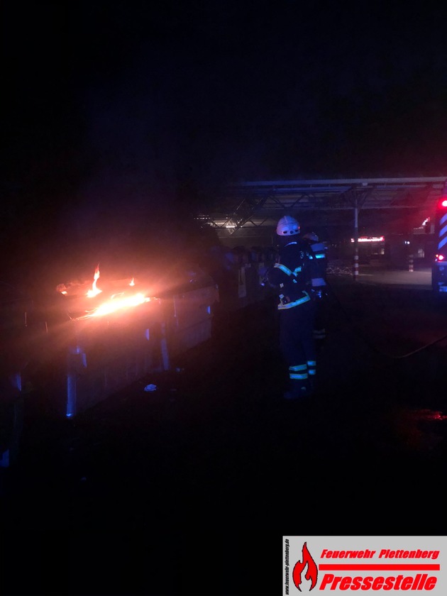 FW-PL: Ortsteil Stadtmitte - Containerbrand