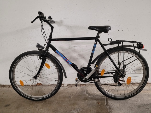 POL-BN: Sicherstellung bei Polizeieinsatz - Polizei sucht Eigentümer von zwei Fahrrädern