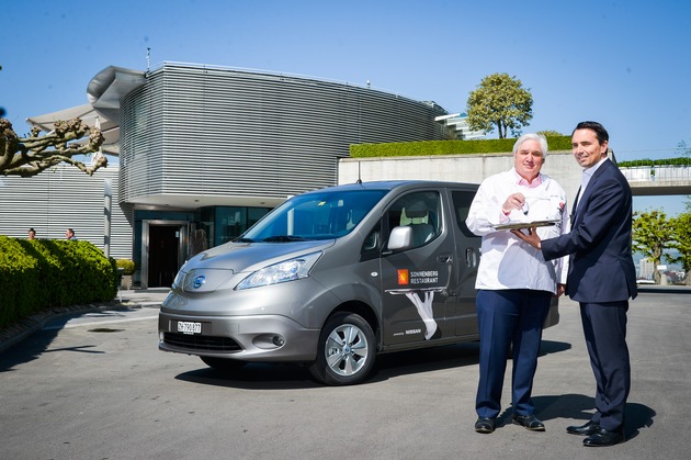 Spitzenkoch Jacky Donatz hat ein neues Rezept: Elektromobilität mit dem Nissan e-NV200