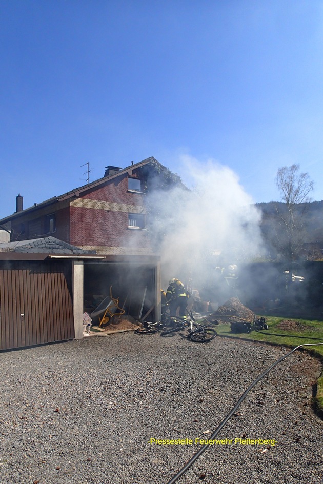 FW-PL: Schuppenbrand in Plettenberg Ohle