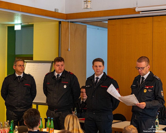 FW Kamen: Jahresdienstbesprechung der Jugendfeuerwehr Kamen