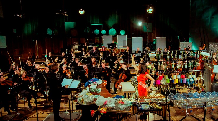 Konzert &uuml;ber M&uuml;ll - und aus M&uuml;ll