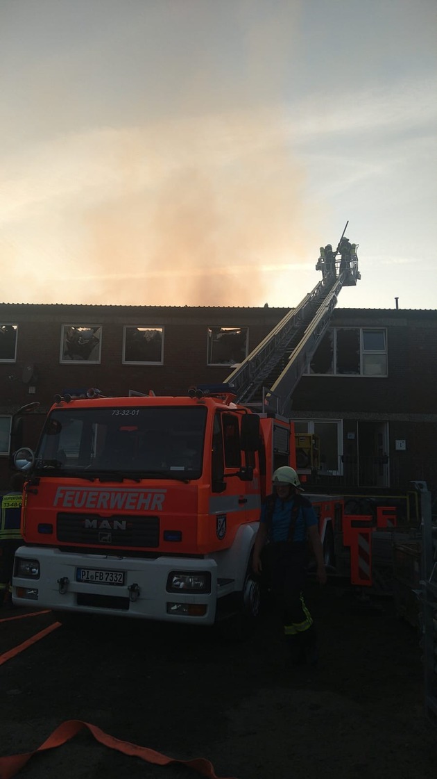 FW-PI: Abschlussmeldung: Großfeuer in Quickborn ist nach 22 Stunden gelöscht