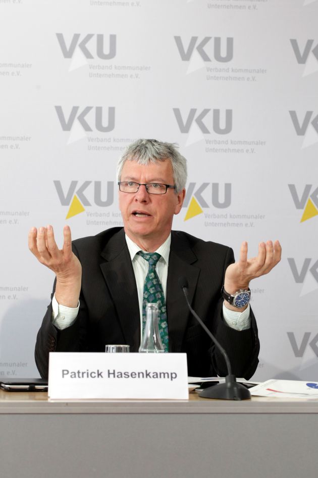 Pressekonferenz des Verbands kommunaler Unternehmen (VKU) am 10. April 2014: Vorstellung eines Gutachtens zu Defiziten beim Grünen Punkt