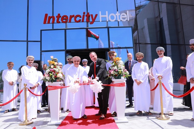 Pressemitteilung: &quot;Drittes IntercityHotel im Oman eröffnet&quot;