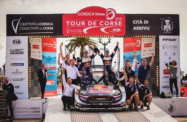 Ford-Werke GmbH: Klare Sache auf Korsika: Sébastien Ogier fährt im Ford Fiesta WRC den bereits dritten Saisonsieg ein