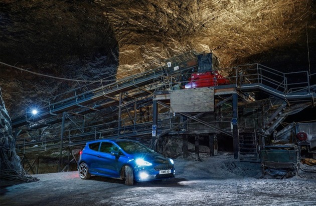 Ford-Werke GmbH: Video: Ford Fiesta ST in einem der größten Salzbergwerke Europas - 400 Meter unter der Erde