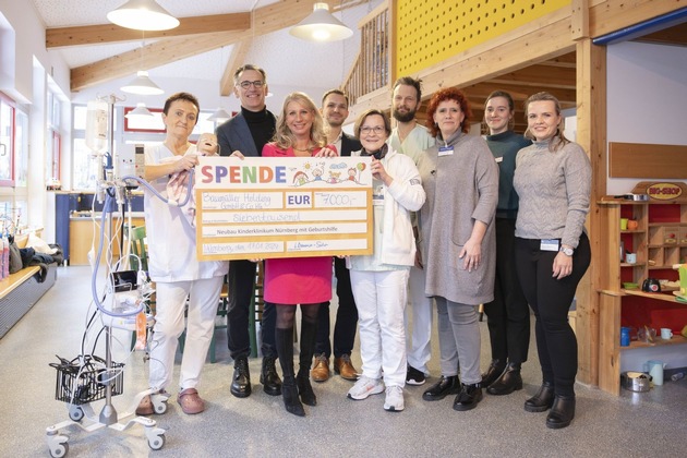 Pressemitteilung: Baumüller spendet 7000 Euro an Nürnberger Klinik für Neugeborene, Kinder und Jugendliche