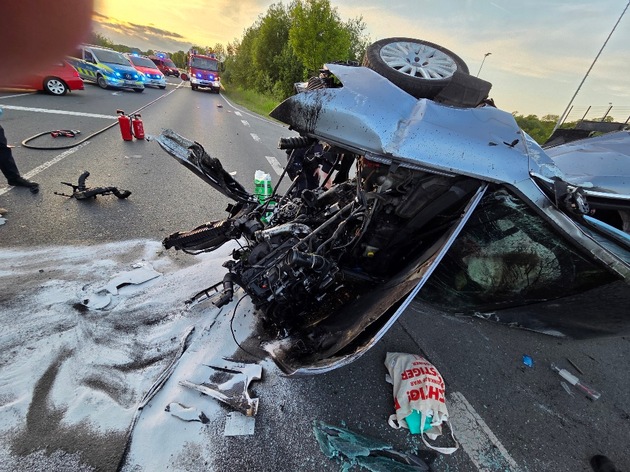 FW Datteln: schwerer Verkehrsunfall auf dem Landwehrring fordert eine verletzte Person