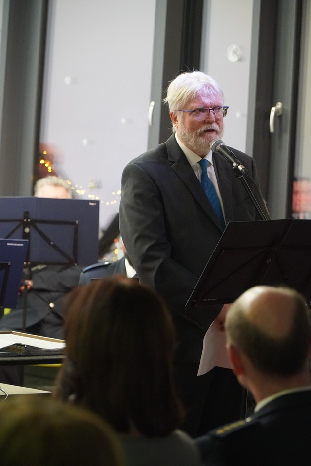 LPI-NDH: Polizeiorchester Thüringen begeistert beim Weihnachtskonzert der LPI Nordhausen