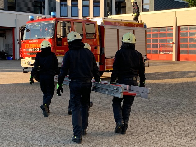 FW-Heiligenhaus: Übungsdienst der Feuerwehr Heiligenhaus erfolgreich wieder angelaufen (Meldung 14/2021)