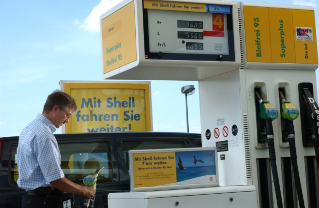 Shell lance une nouvelle essence en Suisse: Rendement plus élevé - Prix inchangés