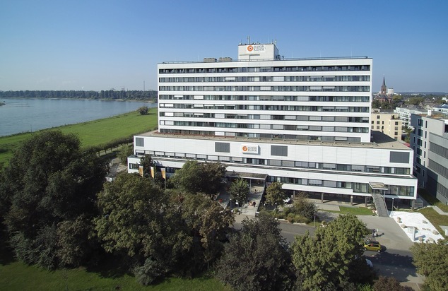 Pressemeldung: Dr. Marc Niemtschke ist neuer Chefarzt der Zentralen Notaufnahme in der Schön Klinik Düsseldorf