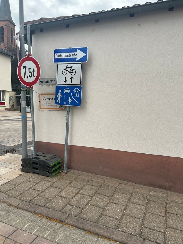 POL-PDLD: Bad Bergzabern - Überwachung des verkehrsberuhigten Bereiches - 34x zu schnell