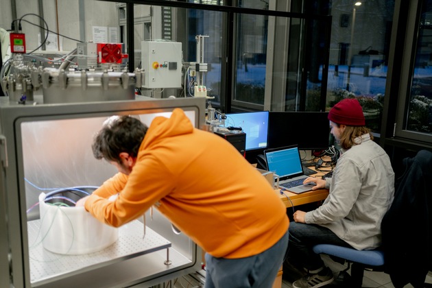 Förderung für weltweit erste 3D-Drucktechnologie im Weltraum für Hochschule München und DCUBED