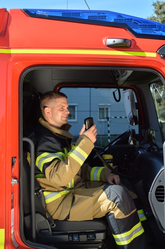FW Stuttgart: Feuerwehr Stuttgart funkt ab sofort digital