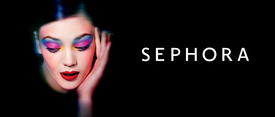 Sephora inaugure son premier magasin en Suisse, à Genève en partenariat avec Manor, premier groupe de grands magasins en Suisse