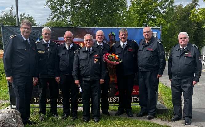 FW Kreis Soest: Delegiertenversammlung des Kreisfeuerwehrverbandes in Rüthen- höchste Auszeichnung für 2 Feuerwehrangehörige