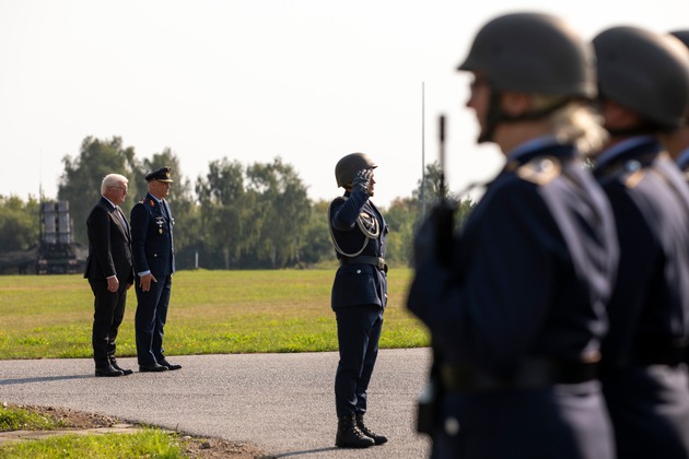 Bundespräsident Steinmeier besucht die Luftwaffe