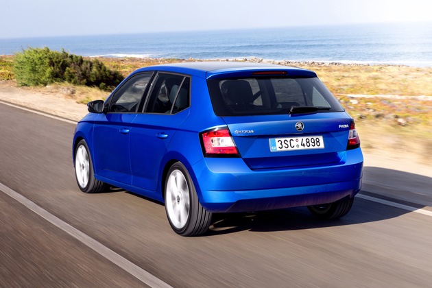 Prêt-à-porter: Neuer SKODA Fabia und neuer SKODA Fabia Combi debütieren in Paris (FOTO)