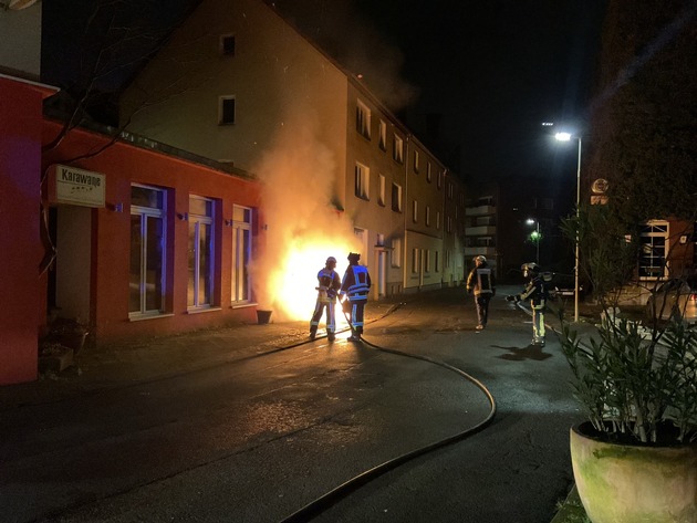 FW-BO: Brand an Eisdiele am Dr.-Ruer-Platz erfolgreich gelöscht