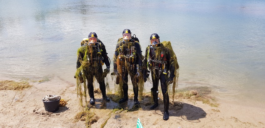 FW-DO: Sechs neue Feuerwehrtaucher ausgebildet