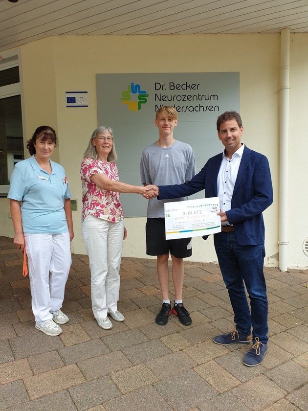 Dr. Becker Neurozentrum Niedersachsen spendet 1.000 Euro an Förderkreis Gymnasium Bad Essen
