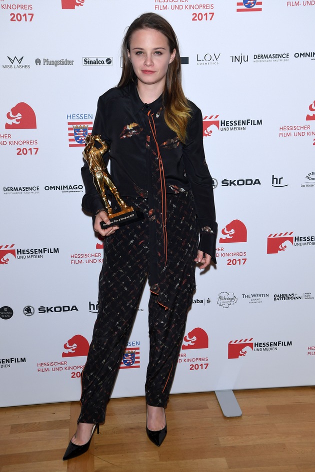SKODA chauffierte die Stars zum Hessischen Film- und Kinopreis (FOTO)