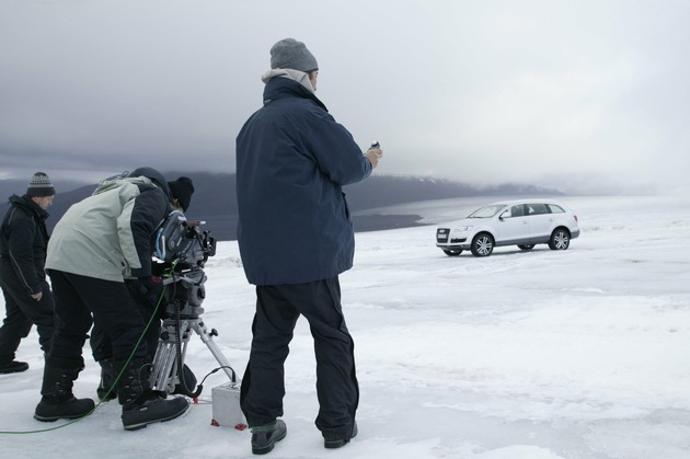 Audi dreht einen der spektakulärsten Werbespots der Unternehmensgeschichte: Wasser, Sand und Eis - Mit dem Q7 vor der Kulisse Islands