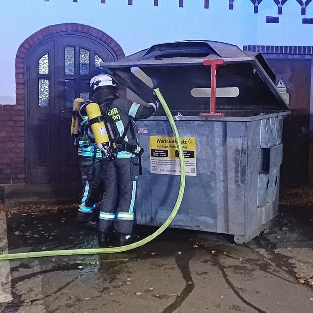 FW-EN: Unruhige Nächte für die Feuerwehr Wetter (Ruhr) - 5 Einsätze bisher am Wochenende