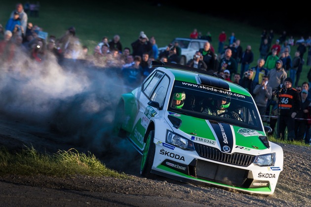 Perfekter Auftakt: Neuer SKODA Fabia R5 siegt bei seiner Rallye-Weltpremiere (FOTO)