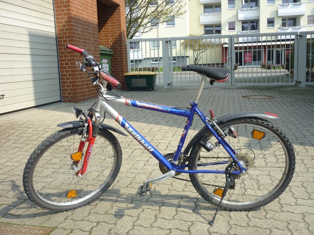 POL-HI: Giesen/Hasede(fm) 
Dieb tauscht Fahrräder