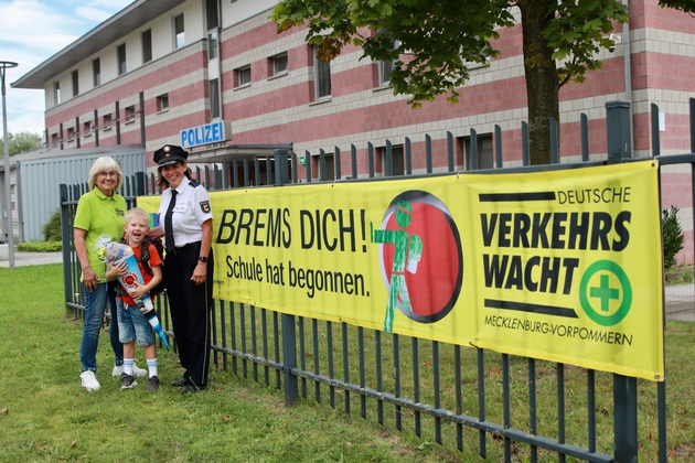 POL-HRO: Verkehrssicherheitsaktion &quot;BREMS DICH! Schule hat begonnen!&quot;