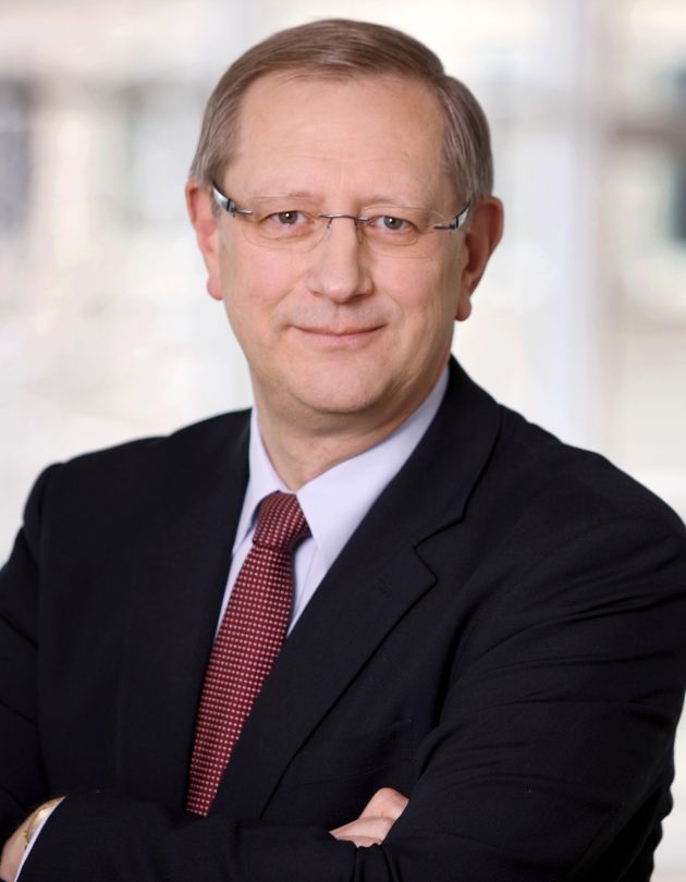 Dr. Franz Wirnhier übernimmt Vorsitz der LBS-Gruppe / 
Vorgänger Dr. Gerhard Schlangen geht in den Ruhestand - Tilmann Hesselbarth und Dr. Rüdiger Kamp zu stellvertretenden Vorsitzenden gewählt