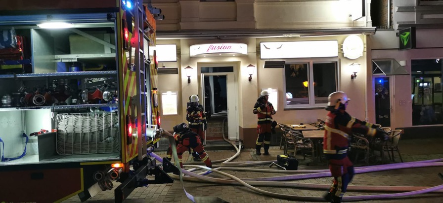 FW-SE: Fritteuse in Flammen - Küchenbrand in der Innenstadt