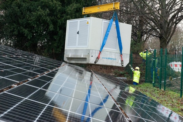 Klimaschutz für Köln - Freiflächen-Solarpark Weiden steht kurz vor der Inbetriebnahme