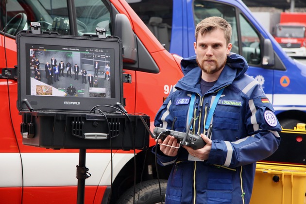 POL-LZPD: &quot;No Signal&quot; ist keine Option - Blaulicht-Tag in Essen zeigt, warum Polizei und Feuerwehr Breitband brauchen
