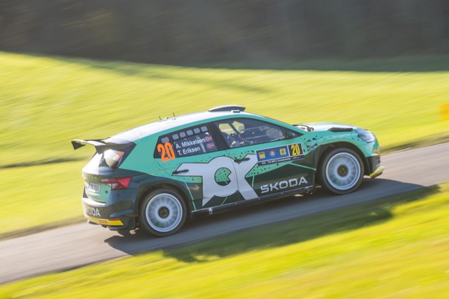 Rallye Japan: Ex-Formel-1-Fahrer Heikki Kovalainen zeigt sein Können am Steuer eines Škoda Fabia Rally2