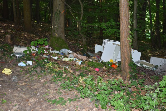 POL-MA: Neckarbischofsheim: Illegale Müllentsorgung - Zeugen gesucht!