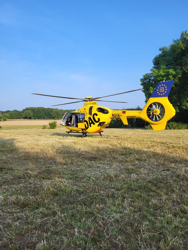 FW-EN: Motorrad kollidiert mit Traktor