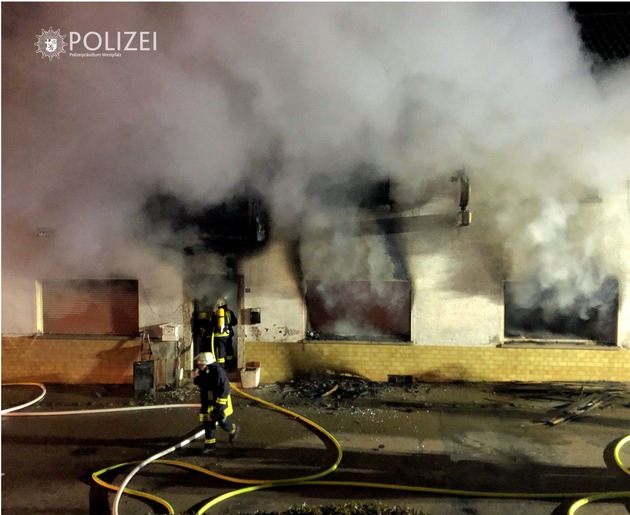 POL-PPWP: Wohnhaus ausgebrannt