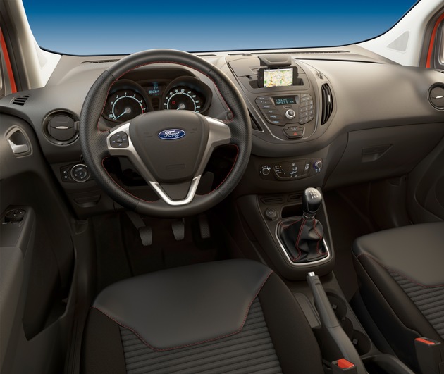 Ford Transit Courier und Ford Tourneo Courier jetzt auch als &quot;Sport&quot;-Modelle; Nutzfahrzeug-Marktanteil weiter gesteigert