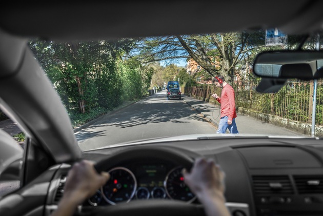 Be smart, don&apos;t phone: Die Risiken von Handys im Straßenverkehr