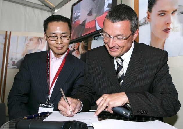 TAG Heuer, offizieller Zeitnehmer und Lieferant des China Team für den America&#039;s Cup 2007