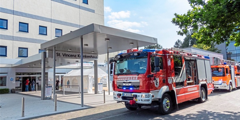 FW Datteln: Feuer im Sankt Vincenz Krankenhaus Datteln und 3 ausgelöste Brandmeldeanlagen