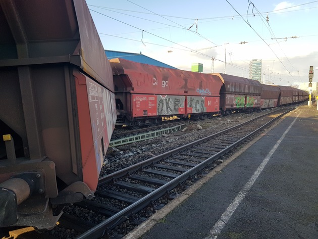 BPOL-HB: Güterzug in Bremen entgleist