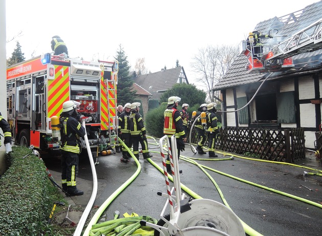 FW-BN: Eine verletzte Person nach Wohnungsbrand