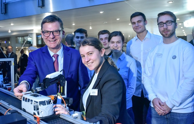 Volkswagen Nutzfahrzeuge eröffnet Campus Digitalisierung auf dem Messegelände in Hannover