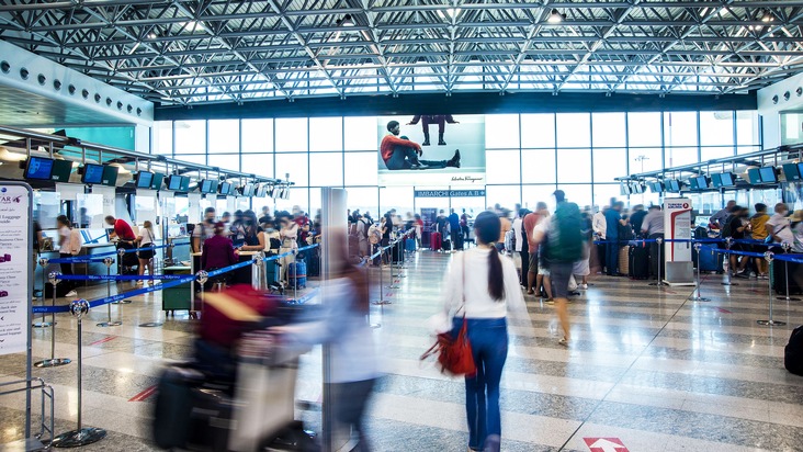 JCDecaux stellt neueste globale Studie zur Flughafenwerbung vor: “First Class Advertising – The Enduring Magic of Airports”